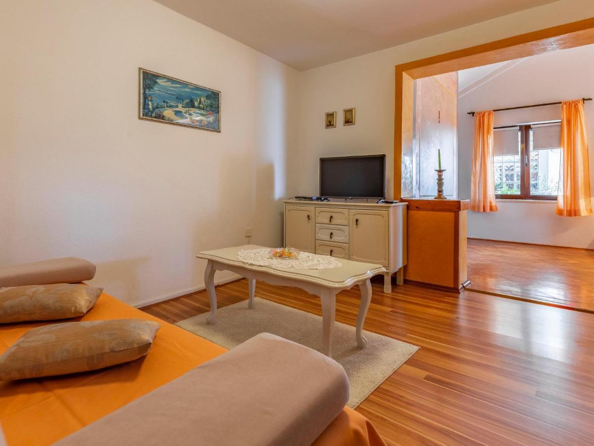 Apartment Vladimir - Pul237 By Interhome Banjole Kültér fotó